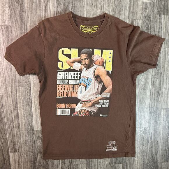 Mitchell & Ness Shawn Kemp “Slam” Cover Basketball Tee — Hardwood Classics - Picture 1 of 6